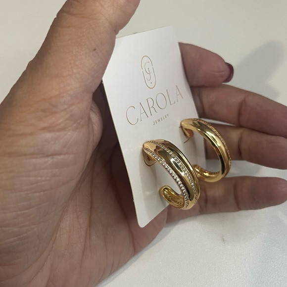 18k Gold Plated CZ SemiJewelry Made in Brazil Exclusive Hoop Earrings - Picture 4 of 4